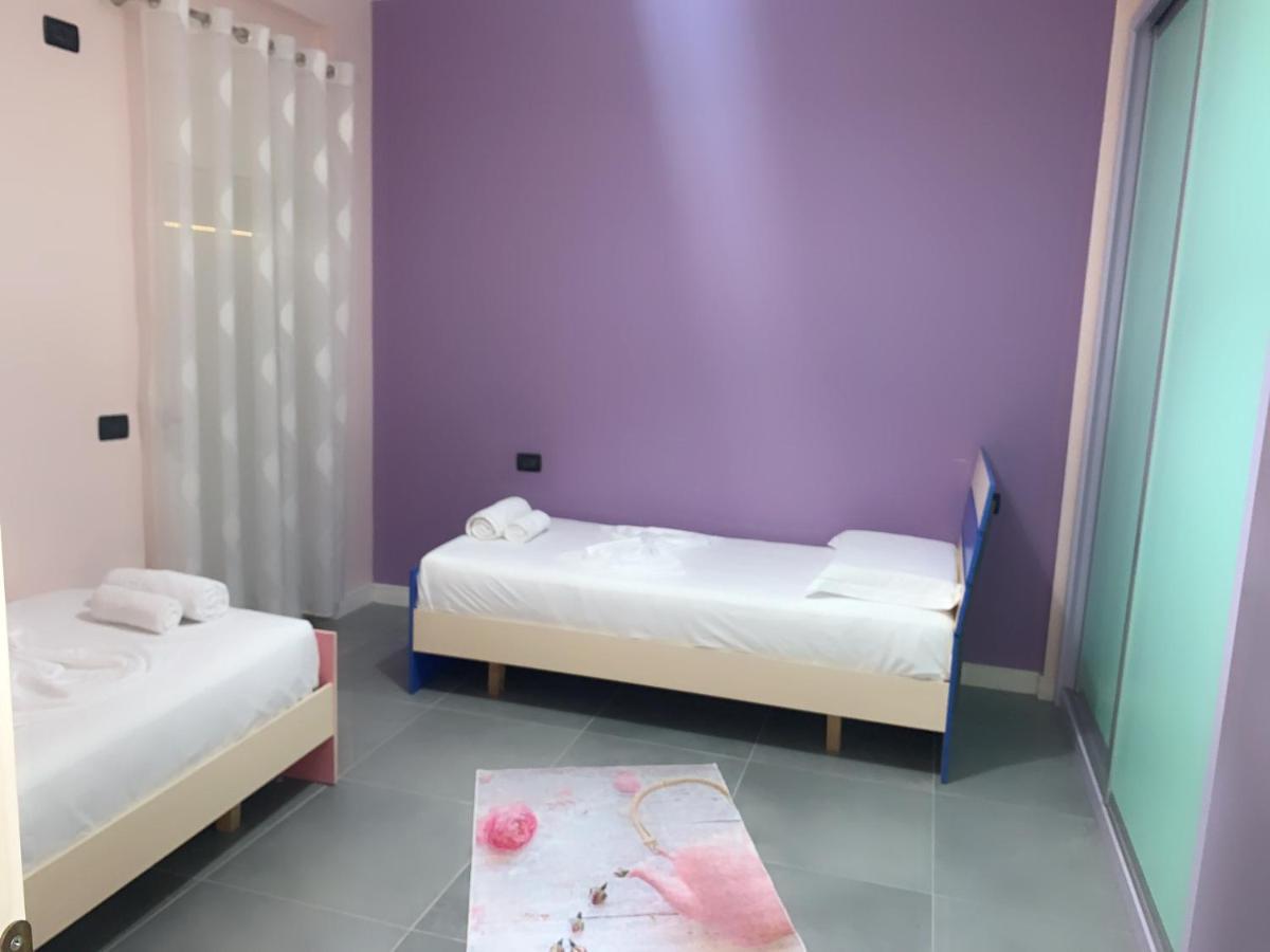 Apartament Dean Lägenhet Vlorë Exteriör bild