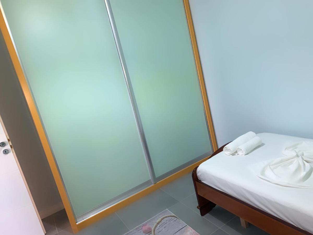 Apartament Dean Lägenhet Vlorë Exteriör bild